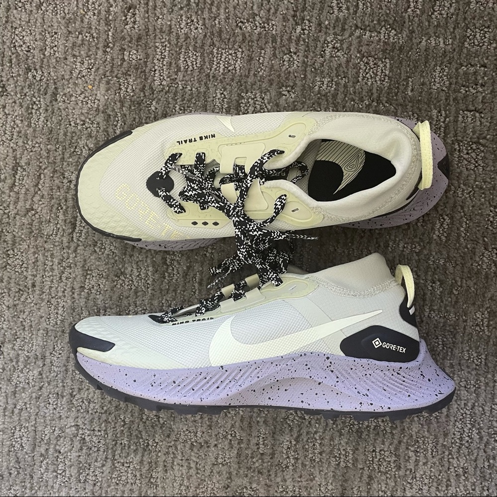 Nike Sneakers/ Pegasus Trail 3 Gore-Tex